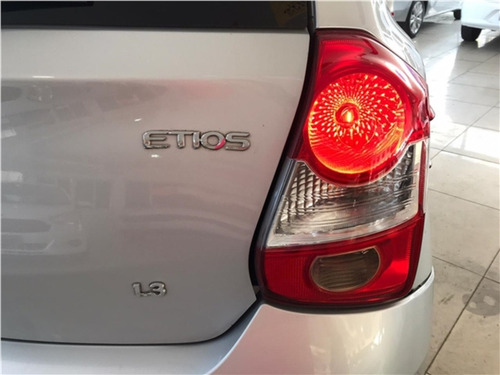 Toyota Etios 1.3 X 16V FLEX 4P MANUAL