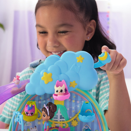 Gabbys Dollhouse, Sala De Juegos En La Oreja De Cuidado De Los Gatitos, Set De Juego De 17 Piezas Con 4 Figuras Y Muebles Para La Casa De Muñecas, Juguetes Para Niños Y Niñas A Partir De 3 Años