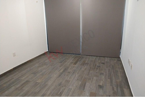 Departamento En Venta En El Refugio, Querétaro . Precio De Oportunidad¡¡¡