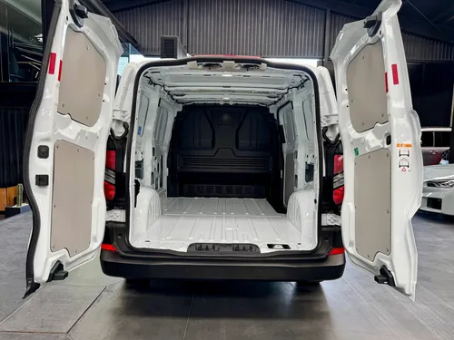 Transit Custom Van Corta, L4, 2.2t, Diésel Tm