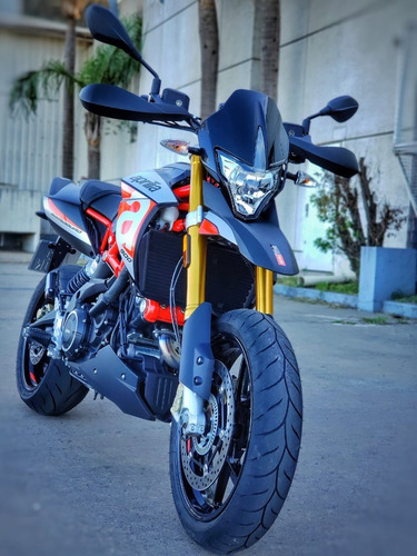 Aprilia Dorsoduro 900