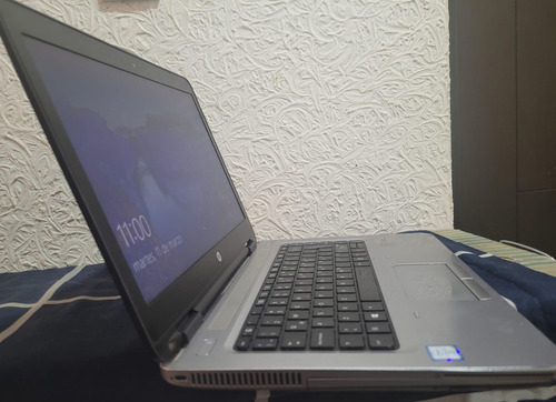 Laptop Hp Probook 640 G2, Core I7-6th, Ram 16gb, Hdd 500gb Plateado (Usado)