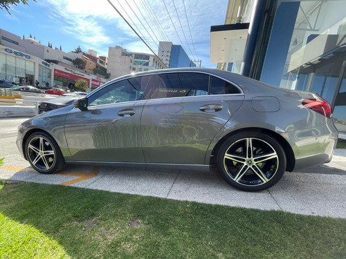 Imagen 5 de 15 de Mercedes Benz A200 Progressive 2020 Gris