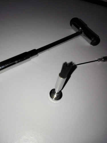 Martillo De Reflejos Modelo: Tres Servicios (tipo Buck)