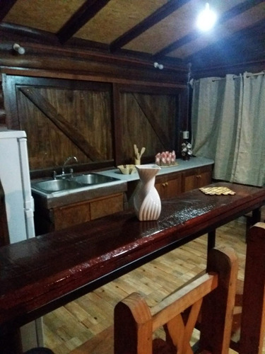 Imagen 5 de 12 de Hermosa Y Confortable Cabaña De Tronco A Estrenar Alquiler T