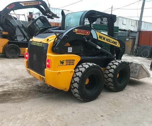 Minicargador Bobcat New Holland L220 Excelente Estado