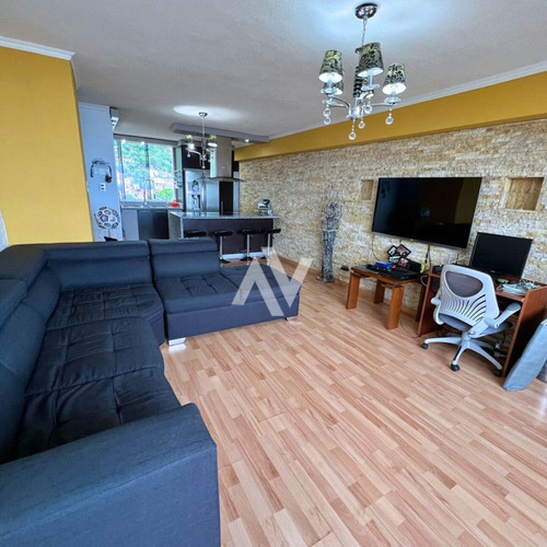 Ref 005 - 598 Grupo Inmobiliaria Vip Te Ofrecemos Apartamento En Venta Ubicado En Los Corales - Estado La Guaira.