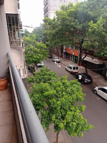 Imagen 20 de 23 de Depto De 2 Dormitorios Al Frente En El Centro En Venta