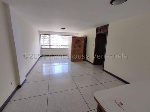 Apartamento En Venta Macaracuay Código 24-18028