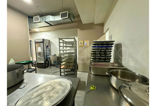Arriendo Local Comercial Céntrico Dos Pisos Para Restaurant