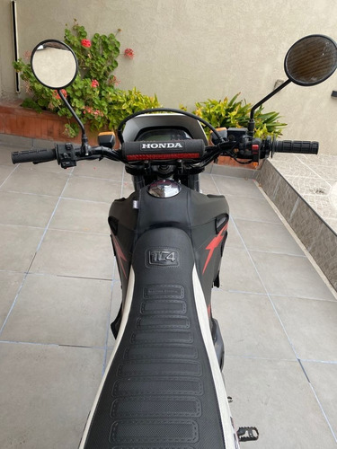 Imagen 7 de 10 de Honda Tornado Xr 250 2013