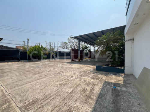 Bodega En Renta En Periférico Carlos Pellicer Cámara, Villahermosa Tabasco