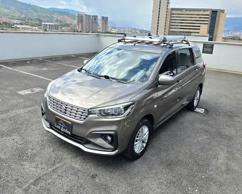 Suzuki Ertiga 1.5 At