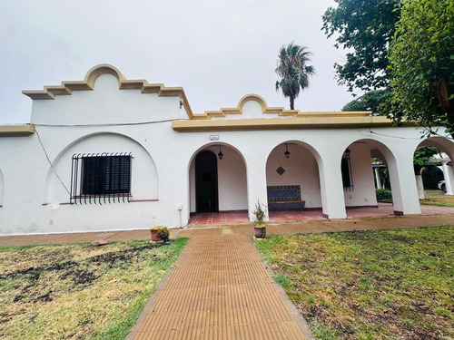 Casa Quinta En Venta En La Reja Grande, La Reja, Moreno