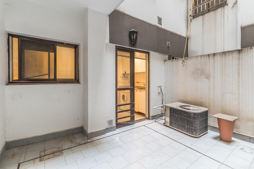Piso De 2 Ambientes - Cochera - Balcón- Patio - Pedro Goyena