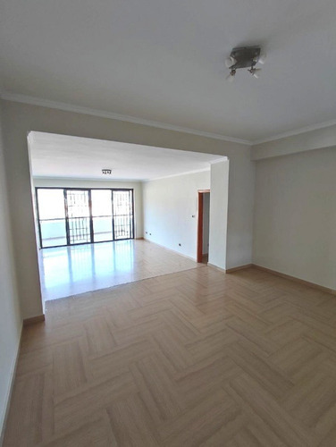 Imagen 18 de 30 de En Venta Amplio Apartamento En El Bosque Valencia Ata-925 04125067379 04244900499