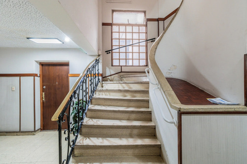 Departamento De 3 Ambientes En Venta En Flores, Capital Federal, Buenos Aires