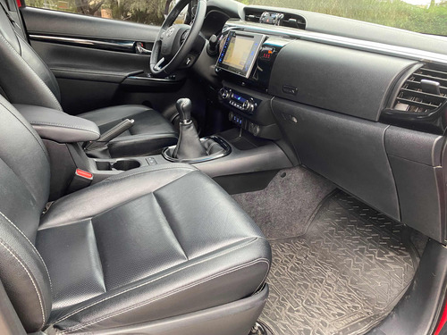 Toyota Hilux 2.8 Cd Srx 177cv 4x4
