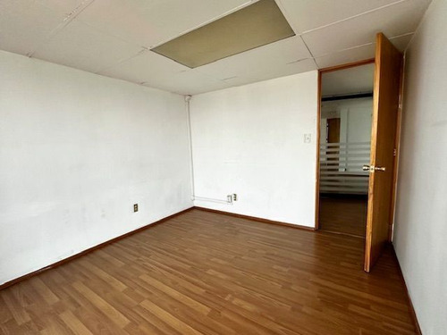 Magnifica Oficina En Venta Ó Renta Frente A Manacar