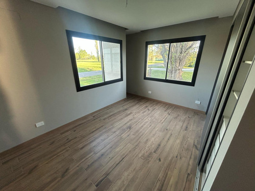 Casa A La Venta En La Rinconada 3 Dormitorios