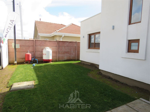 Casa Nueva En Venta De 4 Dorm. En Talca