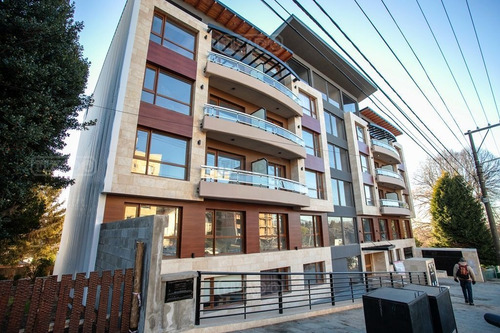 Imagen 2 de 11 de Departamento En Venta Ubicado En Belgrano, Bariloche