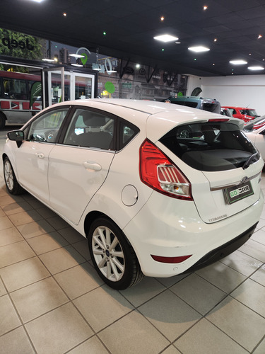 Ford Fiesta Kinetic 1.6 Titanium Powershift 120cv