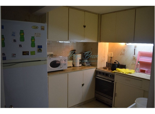 Apartamento En Peninsula, 2 Dormitorios *- Ref: 760