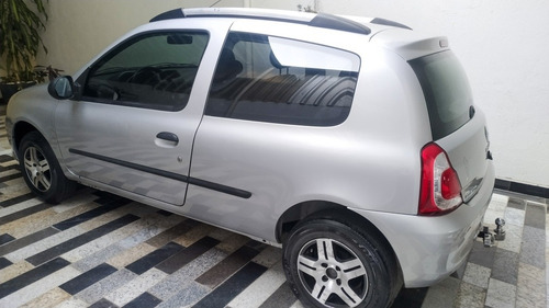 Imagem 6 de 10 de Renault Clio 2015 1.0 16v Authentique Hi-power 5p
