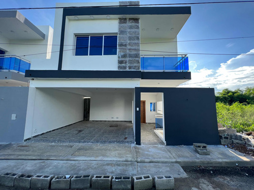 Venta De Casa Nueva Autopista De San Isidro Santo Domingo