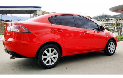 Mazda 2 Sedan