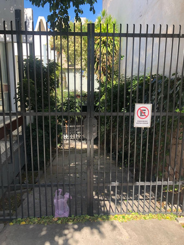Vende Casa Centrica, Tucuman 667 - Más Consultorio