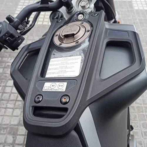 Husqvarna Svartpilen 401 Excelente Estado - Domingo Torre