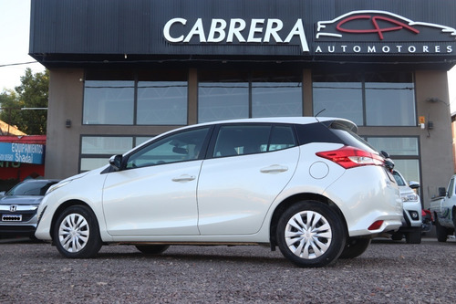 Imagen 3 de 8 de Toyota Yaris