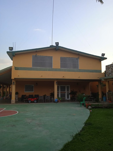 Casa En Las Morochas Iv San Diego Cb