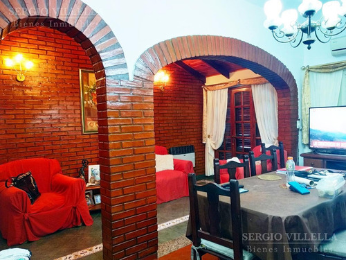 Imagen 16 de 30 de Casa De Tres Dormitorios En Venta En Rosario