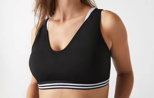 Top Deportivo De Mujer Lacoste Modelo Active Summer Tf7703