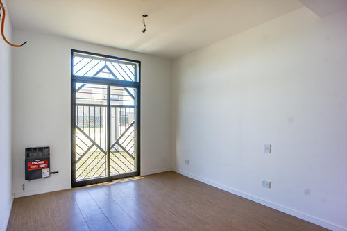 Casa En Alvear