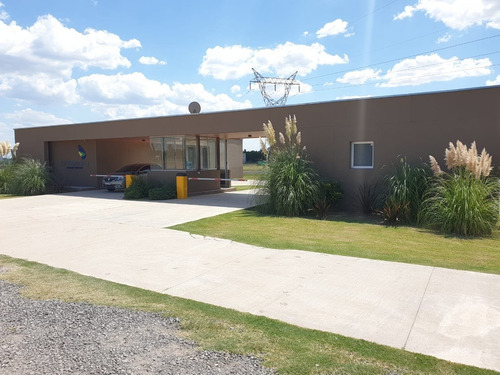 Localidad De Pueblo Esther. Barrio Cerrado Brisanova. Lote De 367 M2