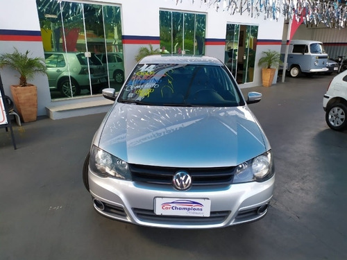 Volkswagen Golf 2.0 Sportline Automático