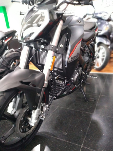 Imagen 18 de 19 de Benelli 180 S - Agrobikes (no Bajaj Rouser) Naked Verde Lima