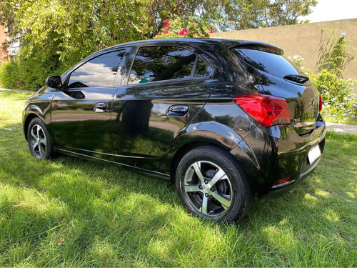 Imagen 10 de 22 de Chevrolet Onix 2018 1.4 Ltz 98cv