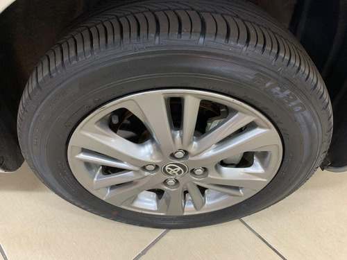 Imagem 5 de 13 de Toyota Yaris 1.3 Xl Cvt (flex)
