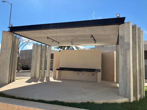 Casa En Venta Merida, Conkal, Privada Savara Residencial, Entrega Inmediata.