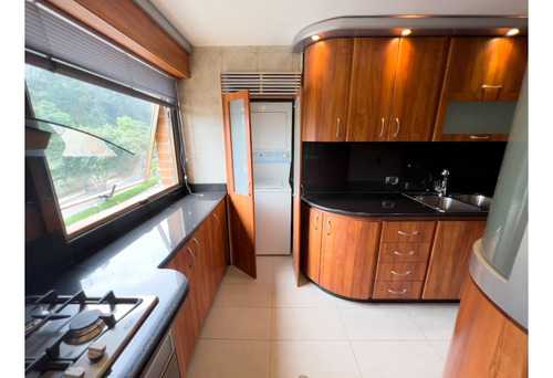 Vendo Apto 123m2 2h/2b/2p Los Samanes 4306