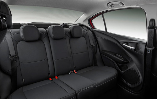 Fiat Cronos 1.8 Precision Automático