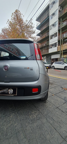 Imagen 10 de 16 de Fiat Uno 2014 1.4 Sporting Pack Seguridad