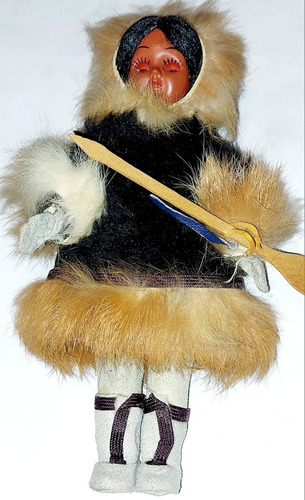 Muñeca Ojos Durmientes Esquimal Paño Piel Artesania Inuit