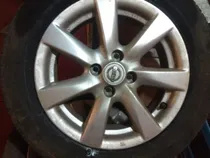 Comprar Rin 15 4 Birlos Nissan Versa No Esta Golpeado 