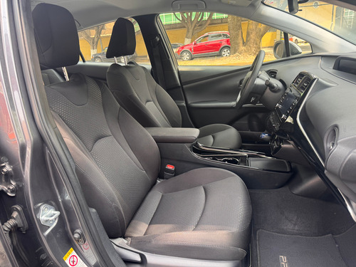 Toyota Prius 1.8 Base Cvt